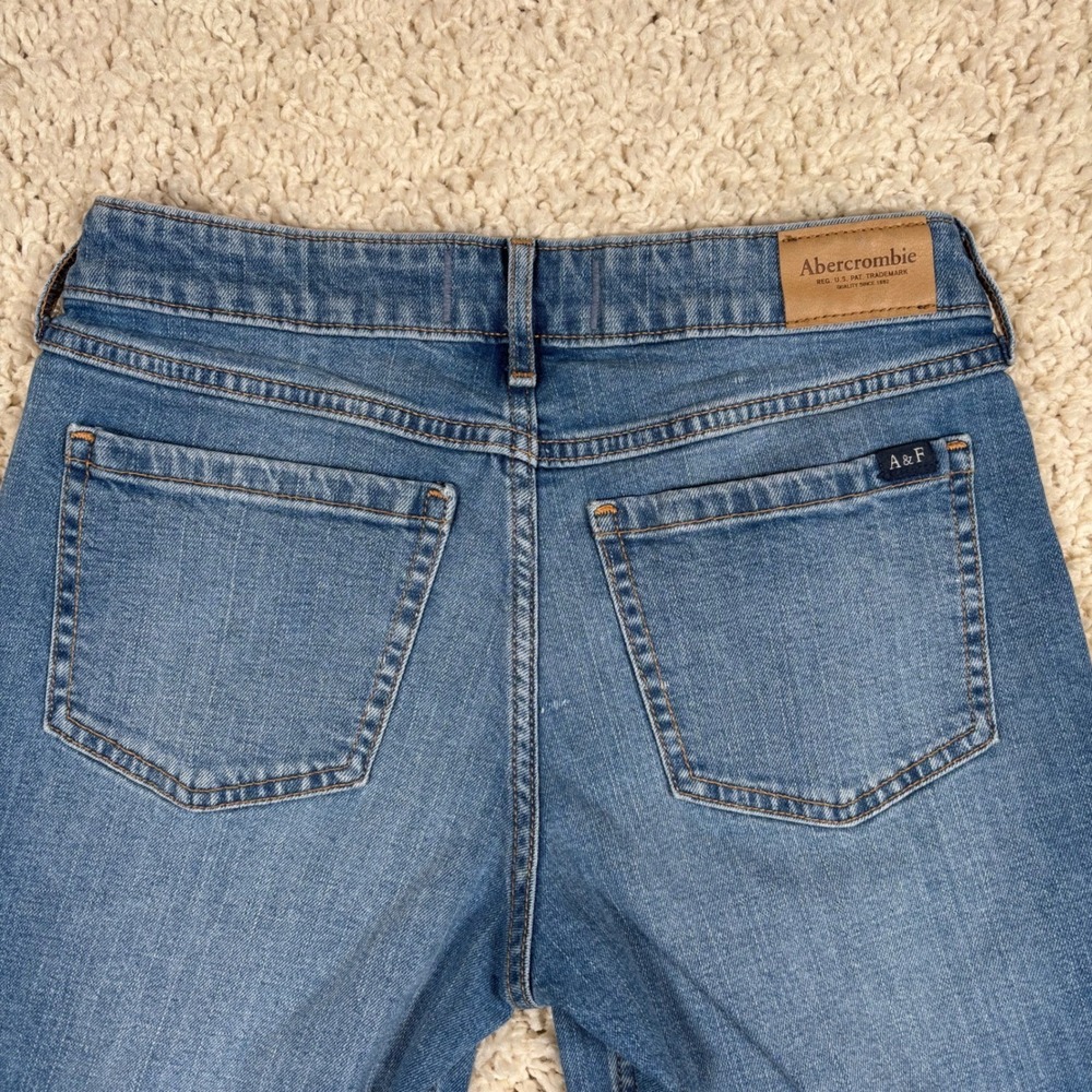Abercrombie Kids Mid Rise Boyfriend Jeans Medium Wash Cuffed Casual Denim13/14 - Picture 5 of 6